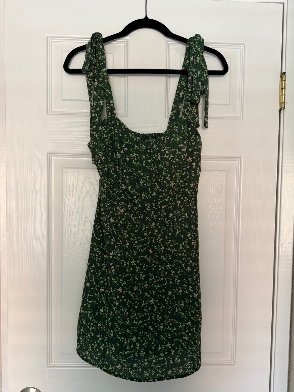 RIHOAS The Green Sweetheart Neck Floral Slip Mini Dress - Picture 7 of 7